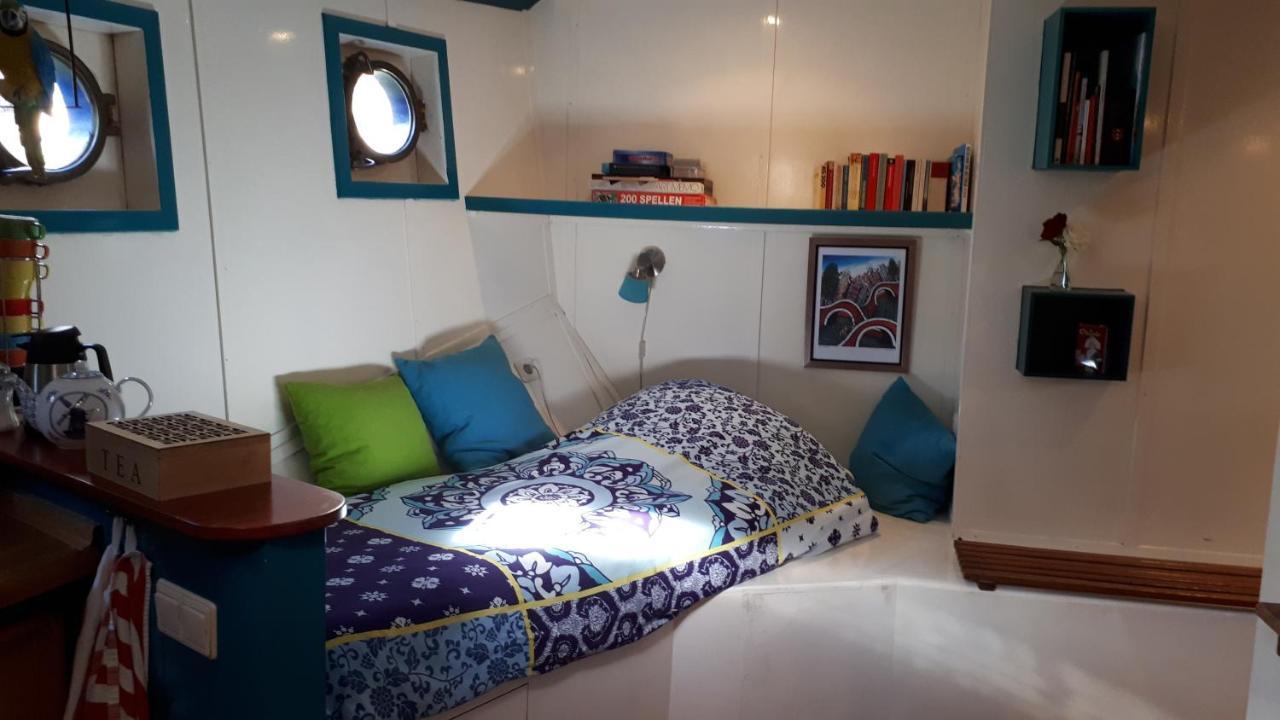Boat & Breakfast Alhena Bed & Breakfast Amsterdam Dış mekan fotoğraf