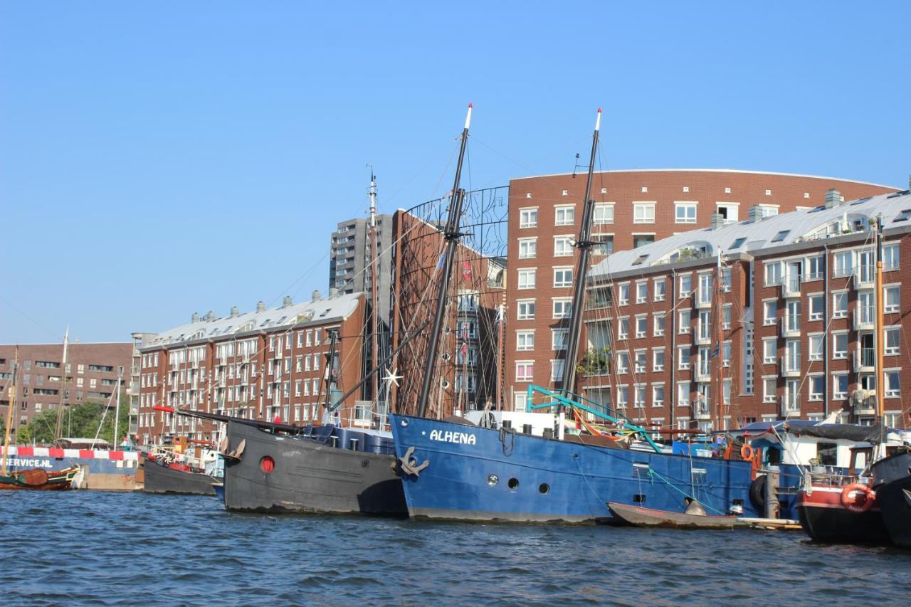 Boat & Breakfast Alhena Bed & Breakfast Amsterdam Dış mekan fotoğraf